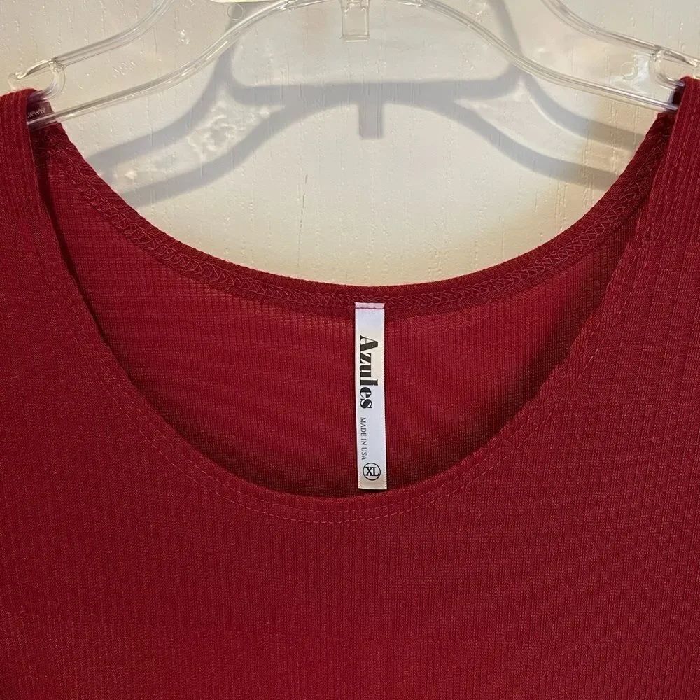 New Azules Garnet Long Strapless Ribbed Tank - Picture 5 of 5